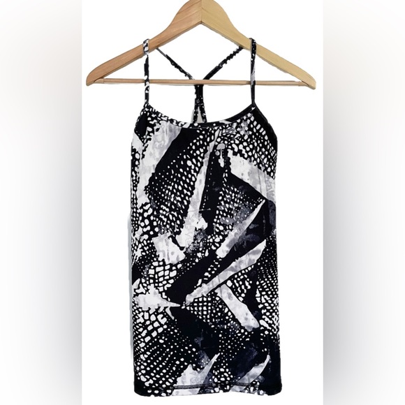 Lululemon Power Y Tank | Black White Abstract | Women’s 8 - Picture 5 of 11